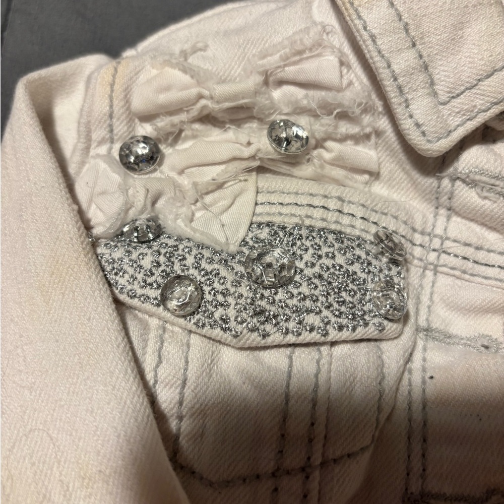 GUESS Kids Ivory Jean Jacket with Glittery Silver Details Size 12M - Picture 2 of 6